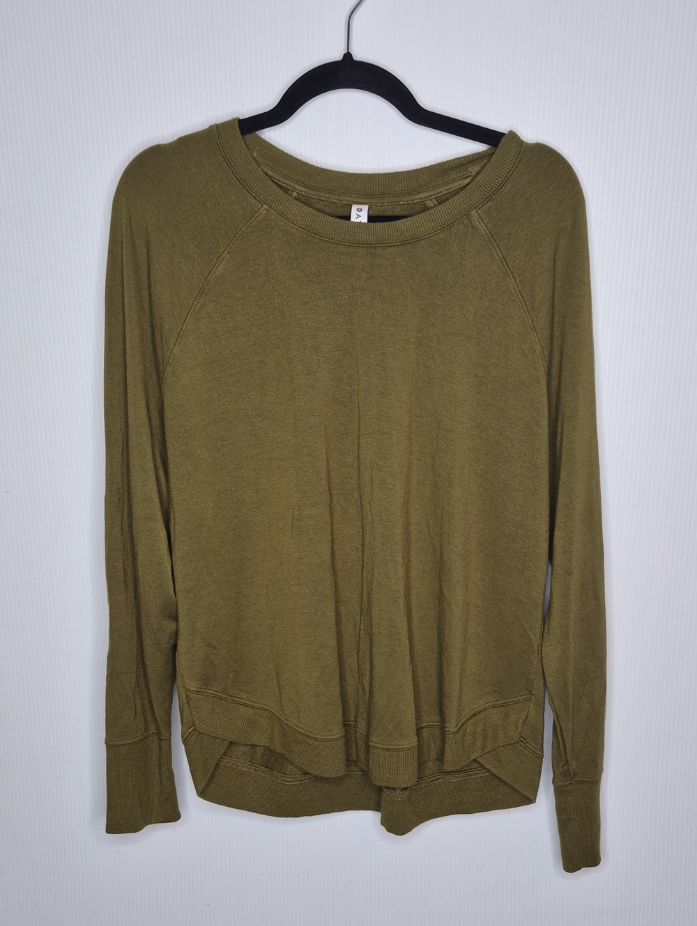 Athleta XL Olive Green Women's Long-Sleeve Sweatshirt
